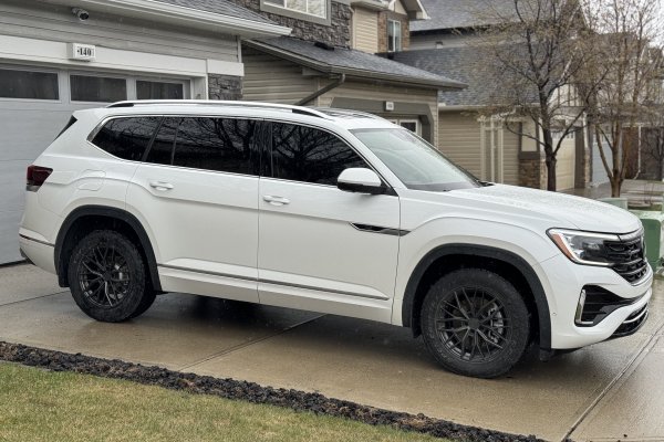 2024 Volkswagen Atlas R
